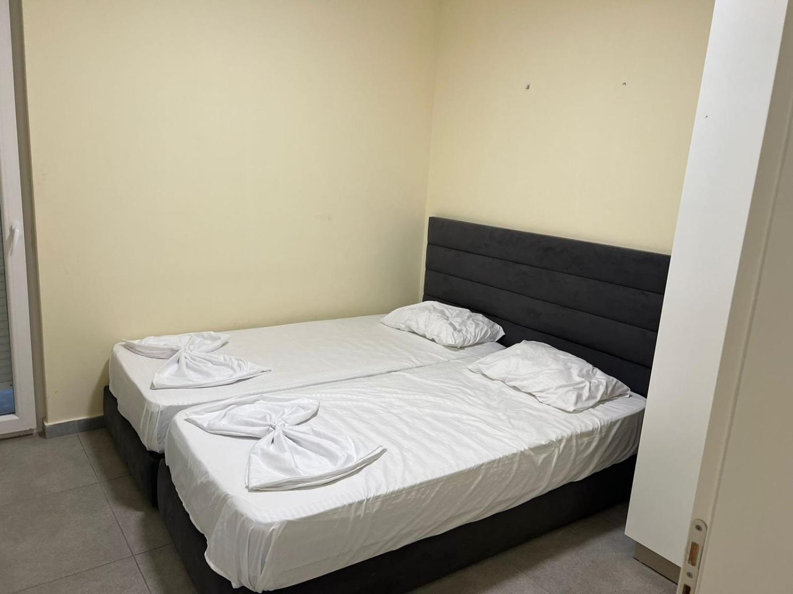 Shengjin Apartaments エクステリア 写真