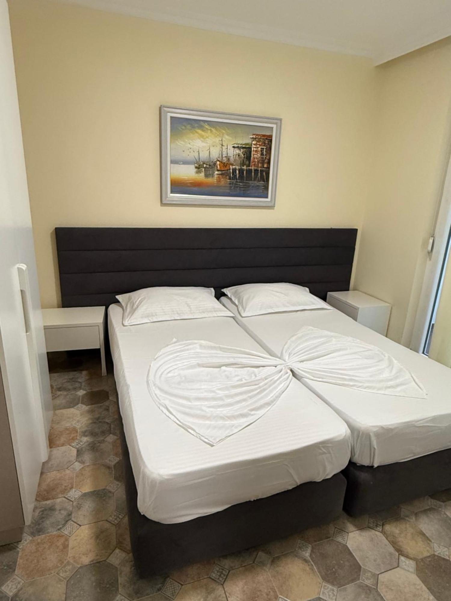 Shengjin Apartaments エクステリア 写真